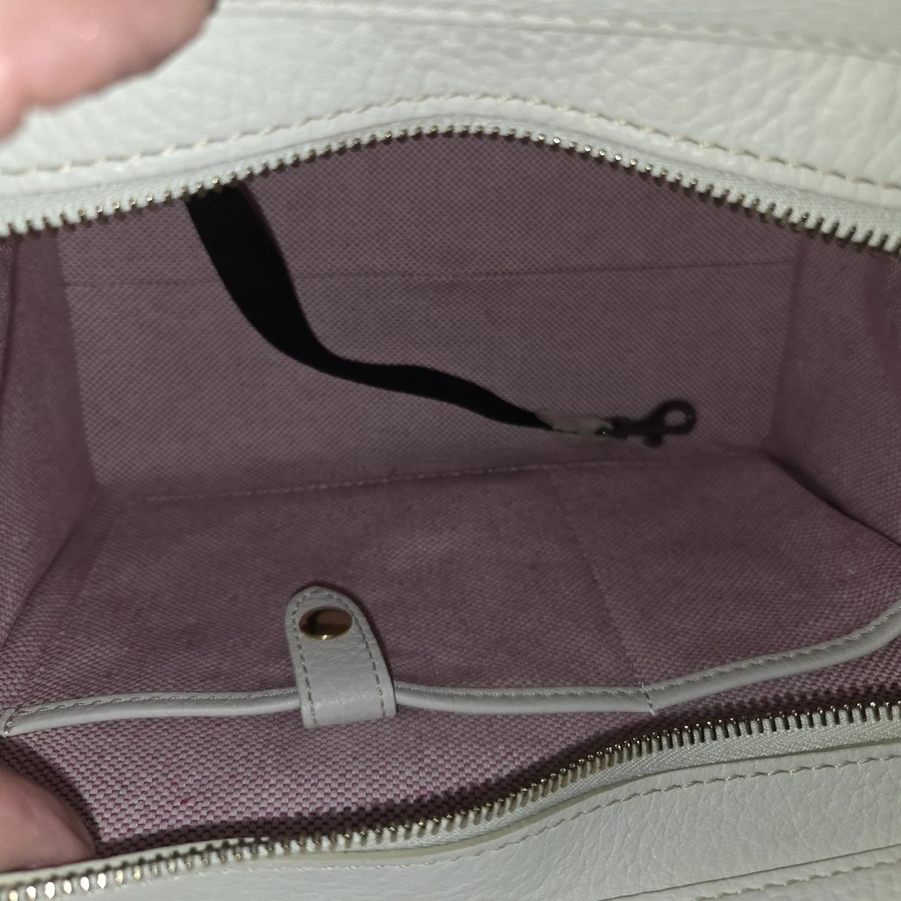 Dooney and Bourke Elegant Cream White Leather Satchel Wallet.